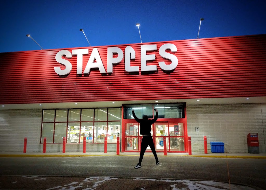 Staples | 36 Barrie View Dr, Barrie, ON L4N 8V4, Canada | Phone: (705) 733-3329