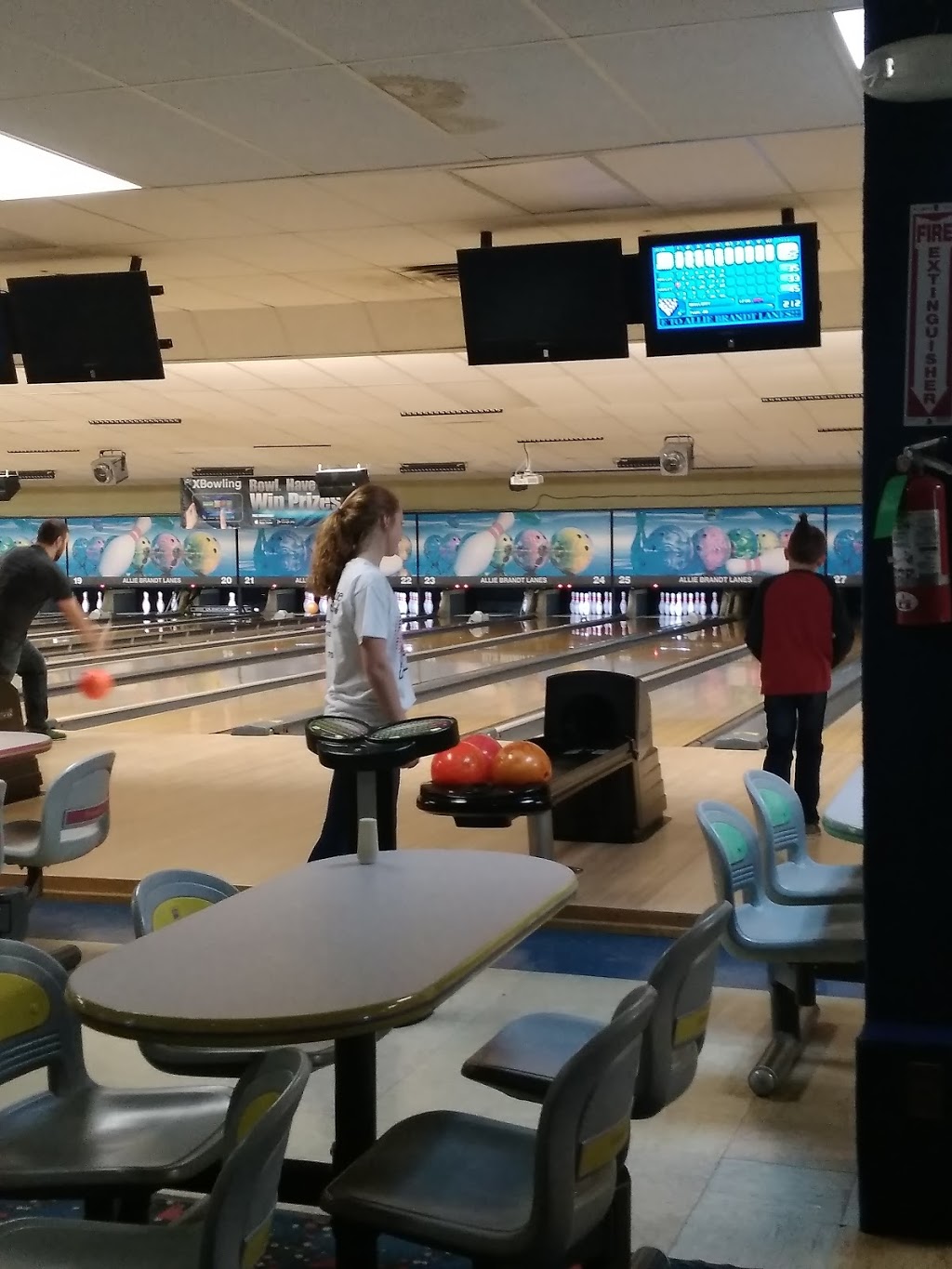 Allie Brandt Lanes | 6510 Lincoln Ave, Lockport, NY 14094, USA | Phone: (716) 433-5976