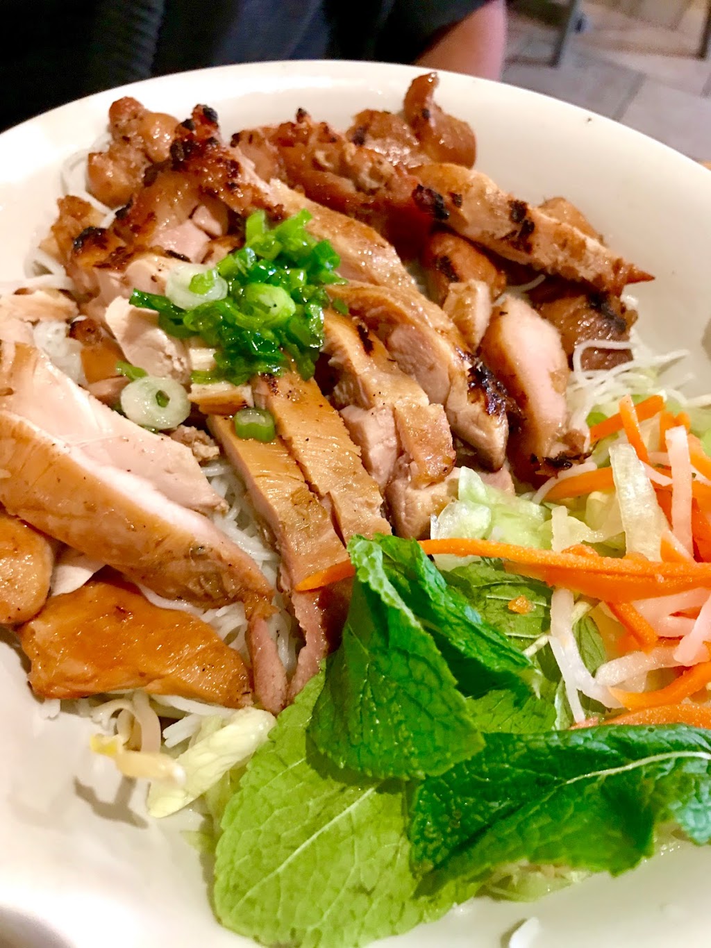 Pho Mi 289 | 6550 Meadowvale Town Centre Cir, Mississauga, ON L5N 4B7, Canada | Phone: (905) 286-1881