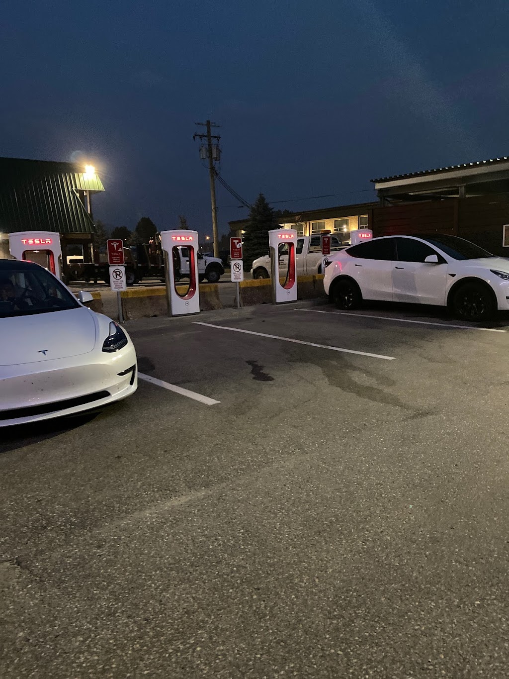 Tesla Supercharger | 1925 Laforme Blvd, Revelstoke, BC V0E 2S0, Canada | Phone: (877) 798-3752