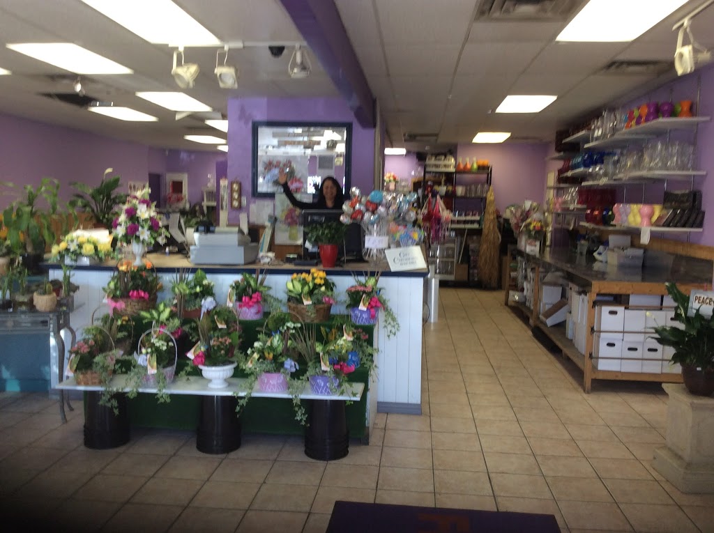 Flowermania | 2095 St Joseph Blvd, Orléans, ON K1C 1E7, Canada | Phone: (613) 834-2222