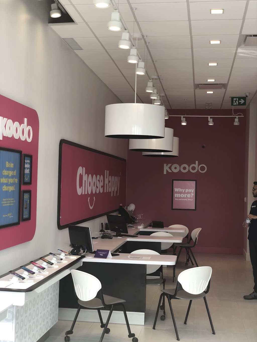 Telus Koodo Authorized Dealer - Steeles ave E & Markham rd | 5985 Steeles Ave E #4, Scarborough, ON M1V 5P7, Canada | Phone: (416) 261-6624