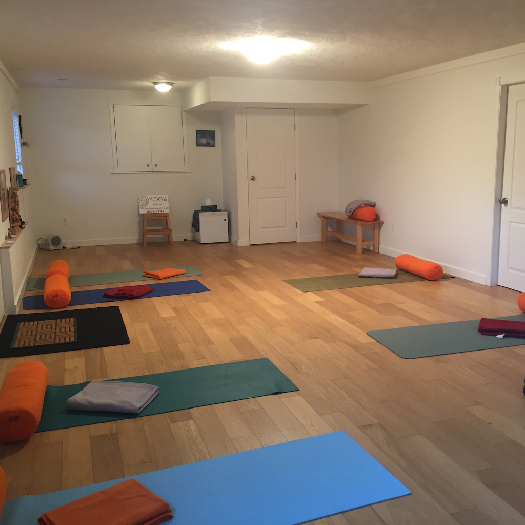 Kathy White Yoga | 7999 Glenhurst Dr, Crofton, BC V0R 1R0, Canada | Phone: (250) 416-9916