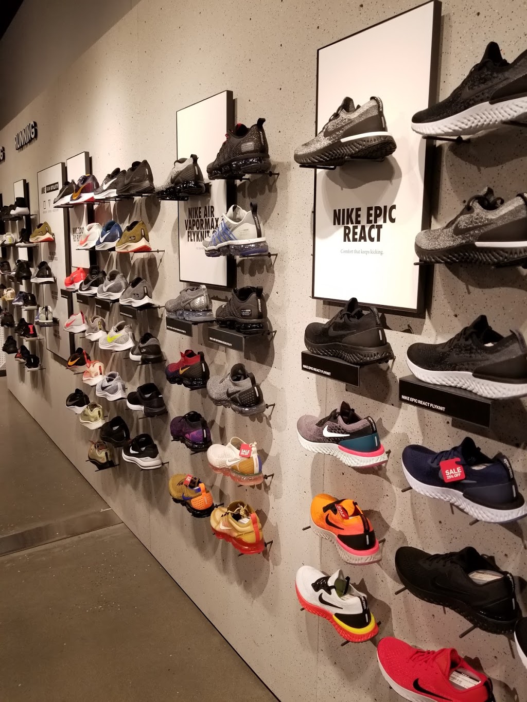 Nike | 1800 Sheppard Ave E, North York, ON M2J 5A7, Canada | Phone: (416) 499-8485