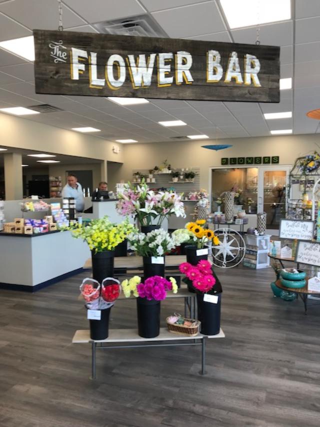 Elaines Flower Shoppe | 2850 Niagara Falls Blvd, Amherst, NY 14228, USA | Phone: (716) 692-5426