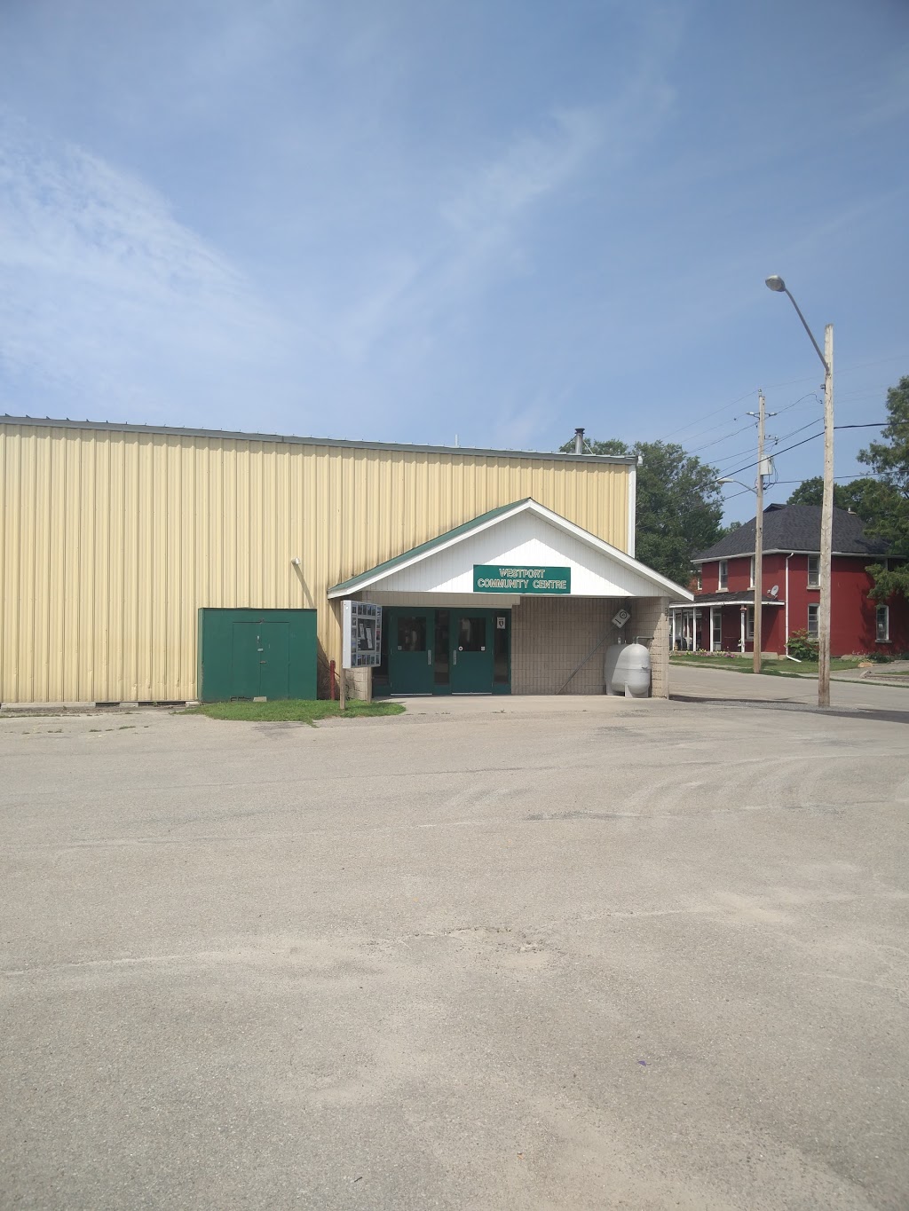 Westport Community Arena | 37 Spring St, Westport, ON K0G 1X0, Canada | Phone: (613) 273-2152