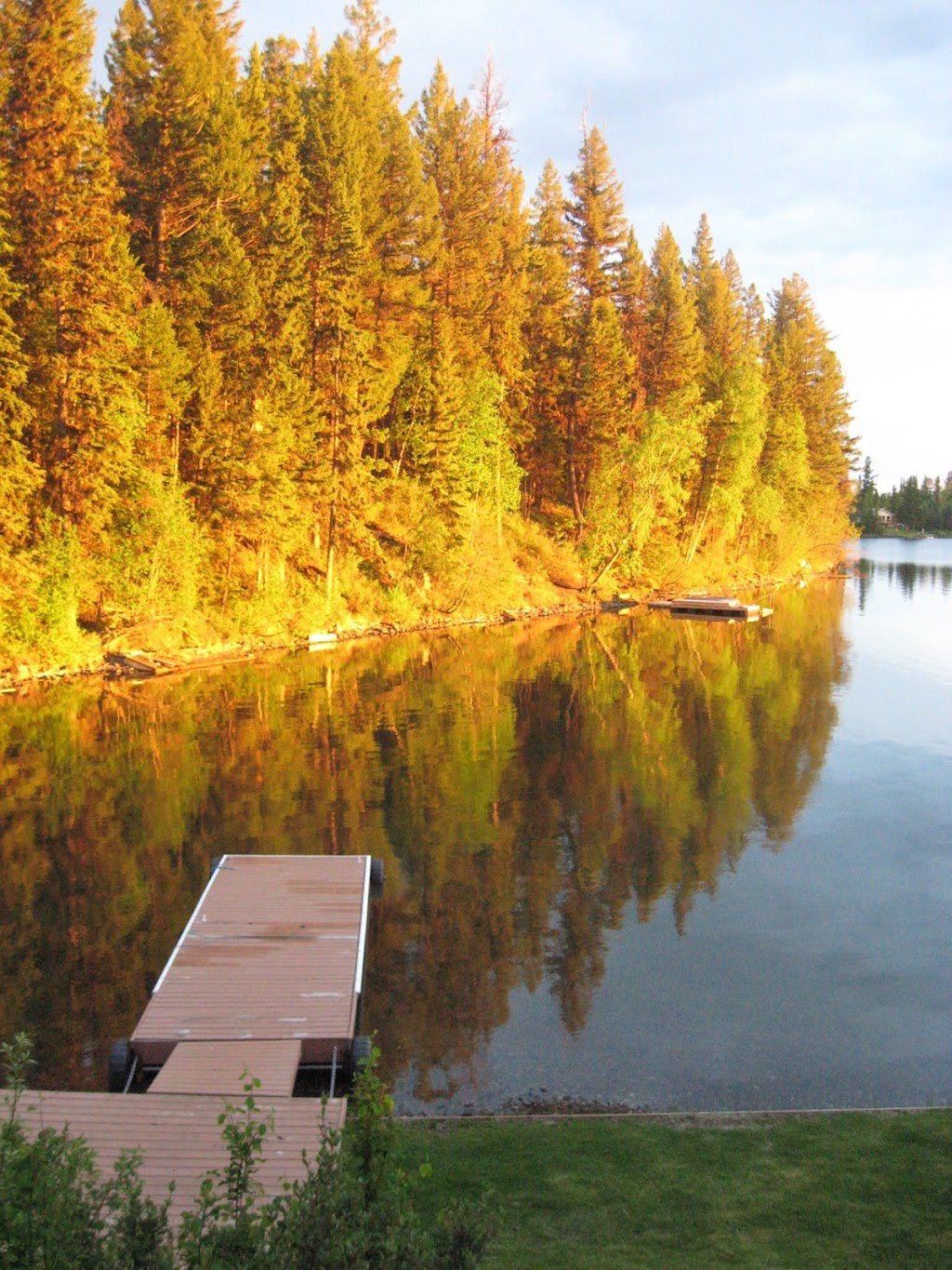 Cariboo Cabins Sheridan Lake | 7545 Magnussen Rd, Lone Butte, BC V0K 1X1, Canada | Phone: (250) 682-0181