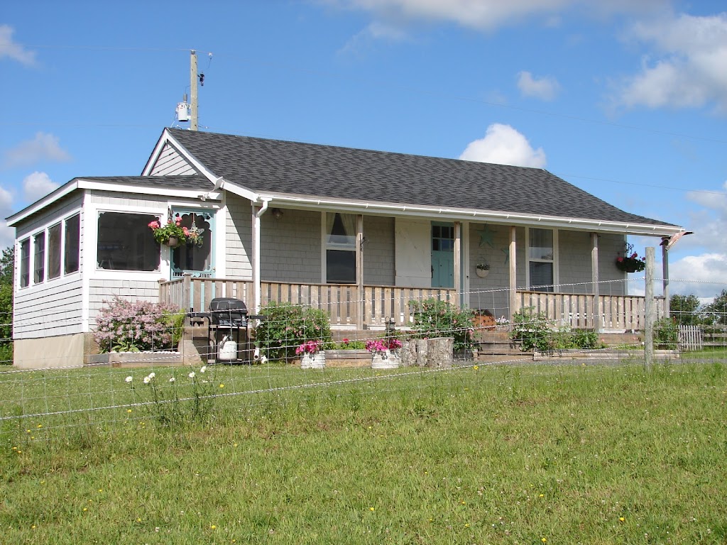 Star Rock Cottage | 35 MacFarlane Rd, Murray River, PE C0A 1W0, Canada | Phone: (902) 316-6041