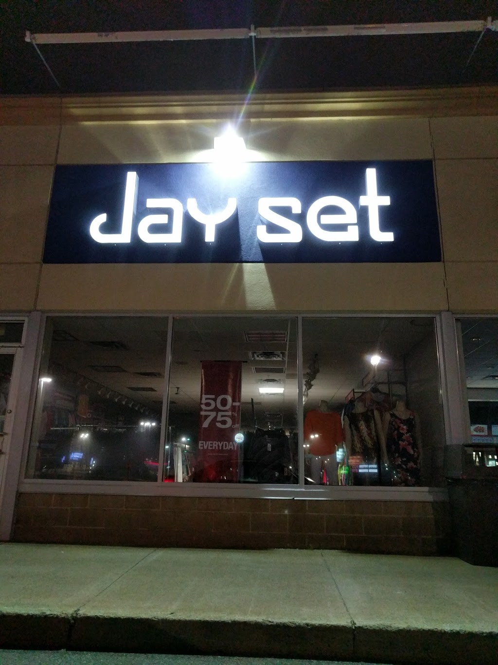 Jay Set | Tacoma Plaza, 50 Tacoma Dr #6, Dartmouth, NS B2W 3E6, Canada | Phone: (902) 434-2960