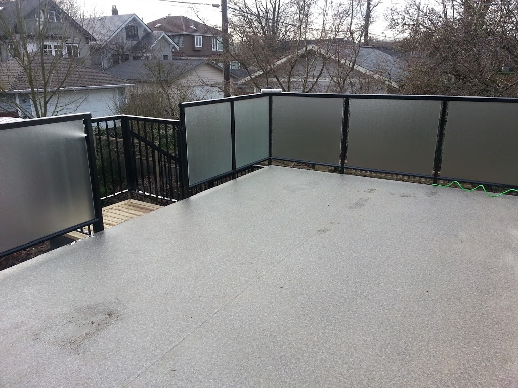 Express Aluminum Railing Ltd | 816 Boyd St, New Westminster, BC V3M 6N1, Canada | Phone: (604) 525-2175