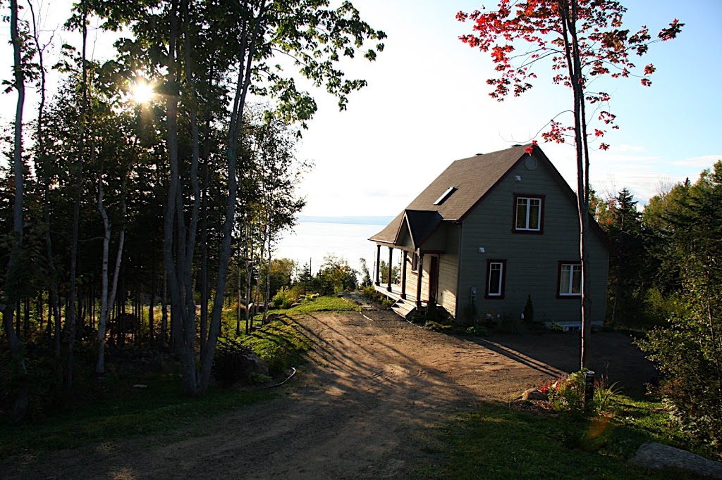 Le Massif de Charlevoix (stationnement en haut) | 455 QC-138, Petite-Rivière-Saint-François, QC G0A 2L0, Canada | Phone: (418) 632-5876