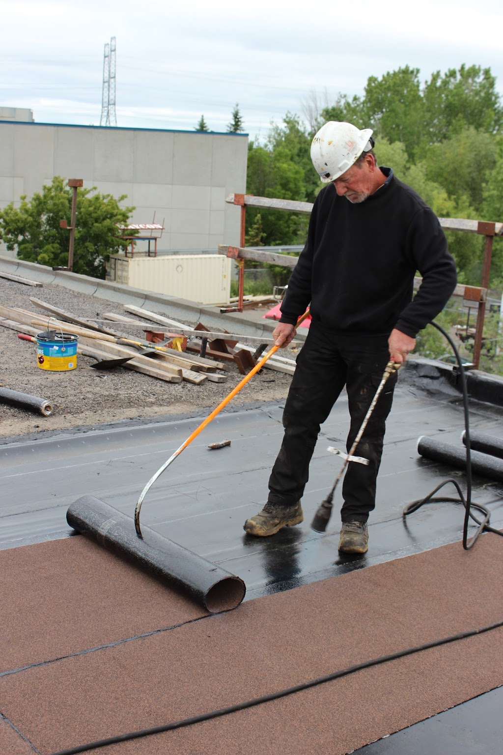 Commercial Roofing Inc | 38 Auriga Dr Unit 15, Nepean, ON K2E 8A5, Canada | Phone: (855) 727-0400