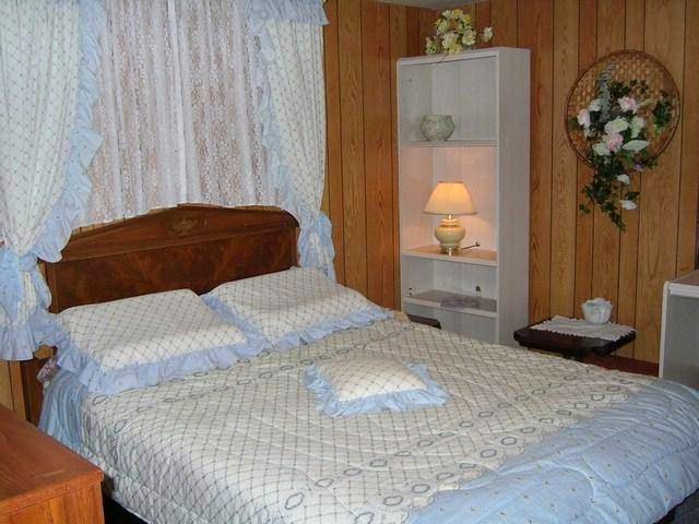 "Sleep & Go Gem" Accommodations 2-5 | 39 Eastdale Crescent, Welland, ON L3B 1E6, Canada | Phone: (905) 735-0928