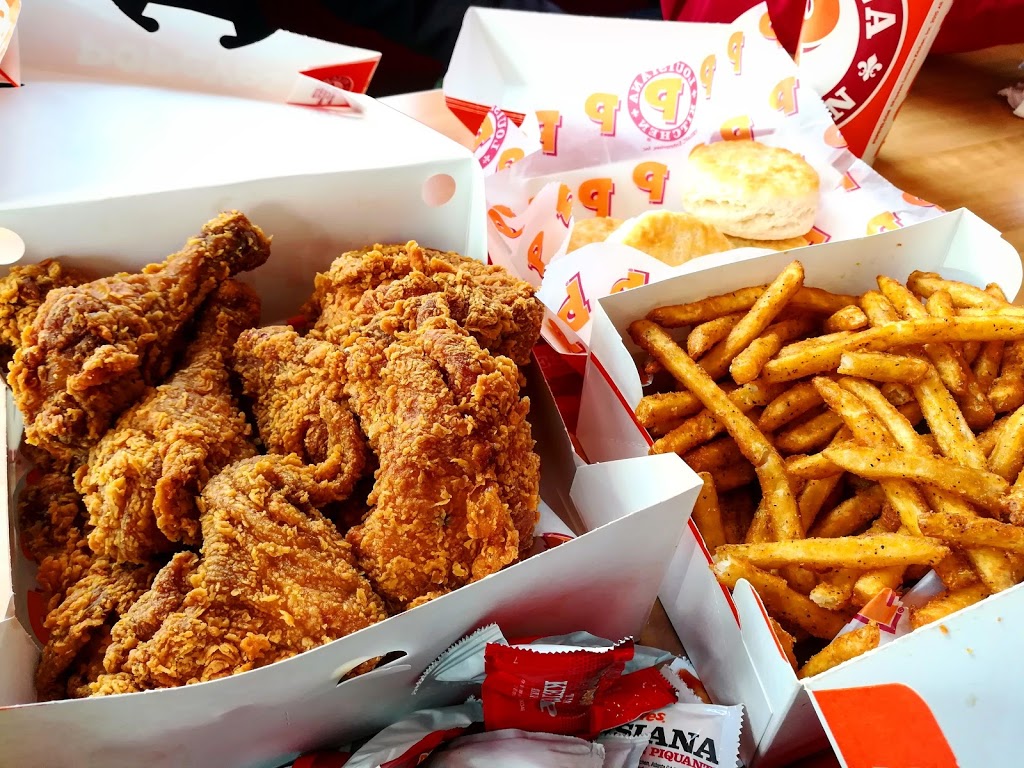 Popeyes Louisiana Kitchen | 5101 Dixie Rd #1, Mississauga, ON L4W 4J7, Canada | Phone: (905) 212-9800