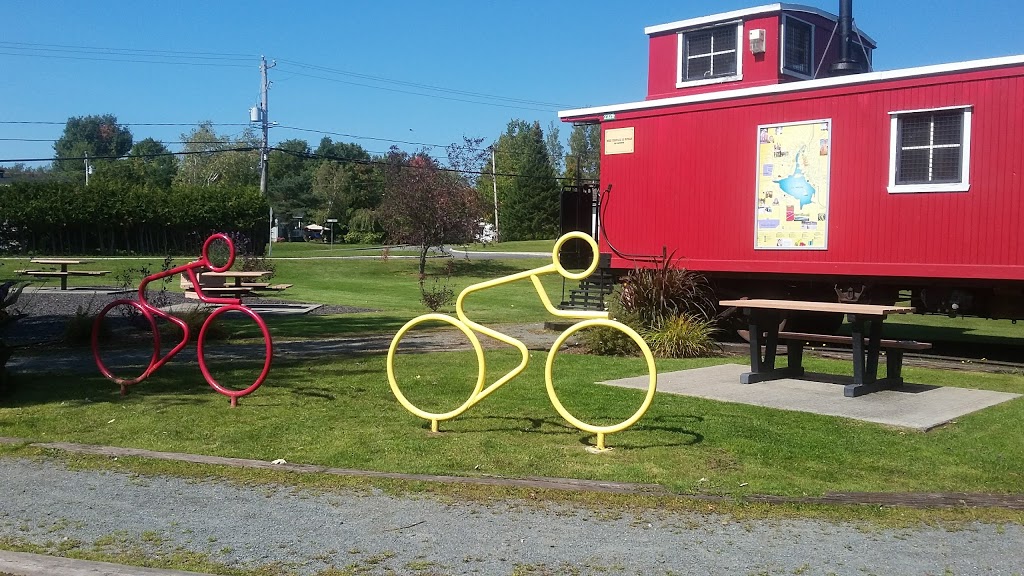 Park Caboose | 2326 Rue Beaulac, Waterloo, QC J0E 2N0, Canada