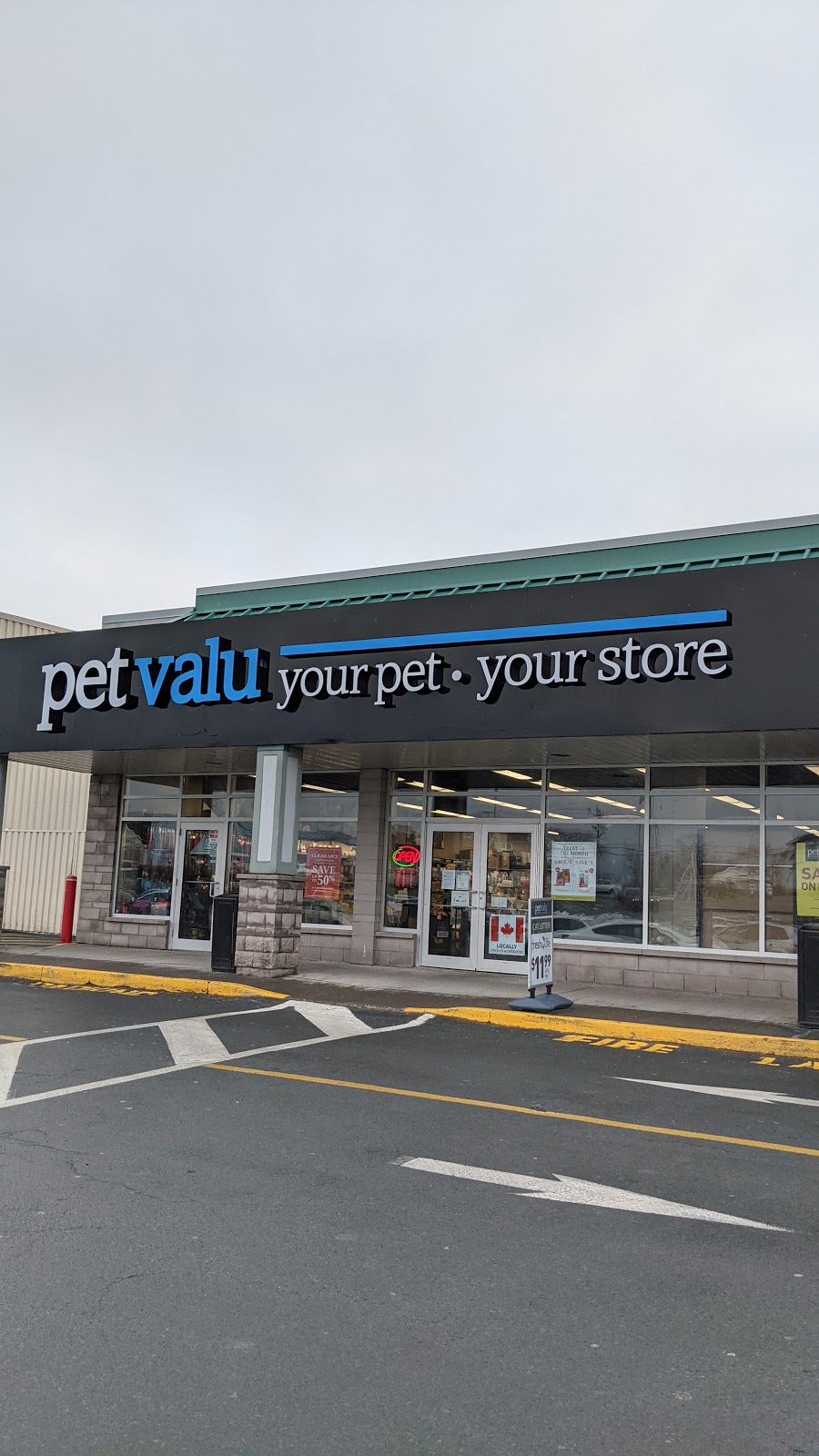 Pet Valu | 16 Dentith Rd Unit 4, Spryfield, NS B3R 2H9, Canada | Phone: (902) 405-5050