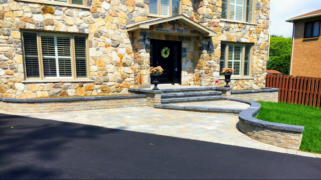 Carriere Landscaping Inc. | 353 Av. Duke-of-Kent, Pointe-Claire, QC H9R 1Y5, Canada | Phone: (514) 426-9419