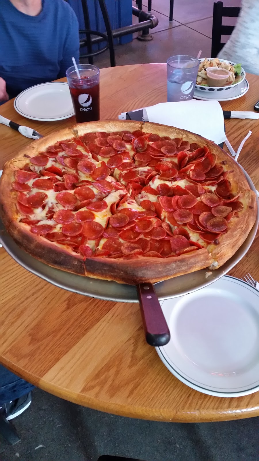 Vitos Avenue Pizzeria | 236 Zimmerman St, North Tonawanda, NY 14120, USA | Phone: (716) 693-2991