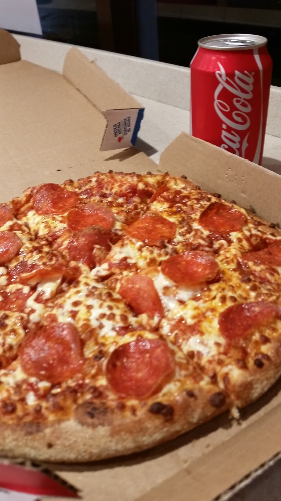 Dominos | 462 Sherbourne St, Toronto, ON M4X 1K2, Canada | Phone: (416) 961-3030