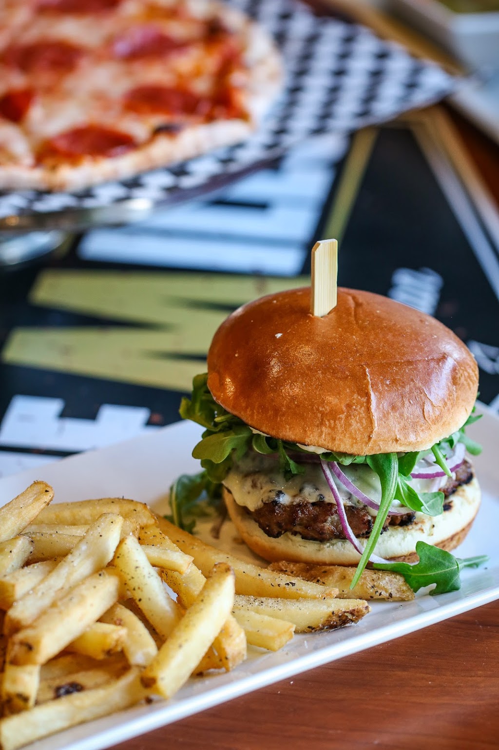 The Mills TapHouse + Grill | 9100 Jane St Unit 44,45, Concord, ON L4K 0A4, Canada | Phone: (905) 597-4797