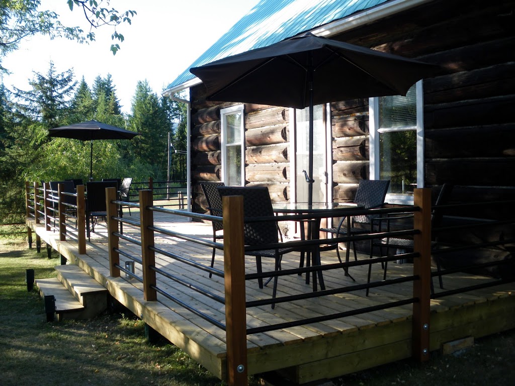 Whitewood Vacation Rental | 735 BC-6, Cherryville, BC V0E 2G3, Canada | Phone: (250) 547-6550