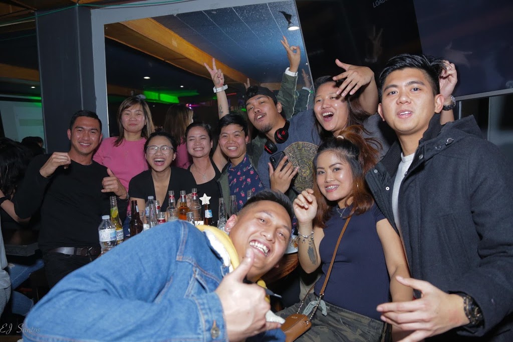 Strumms N Drums Sports and Music Bar | 12411 King George Blvd, Surrey, BC V3V 3K3, Canada | Phone: (604) 374-4665