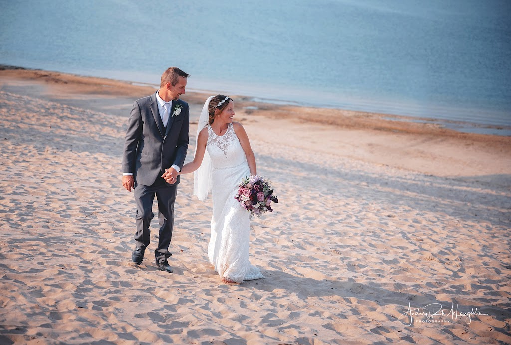 Andrew McLaughlin Luxury Wedding Photographer | 931 Safari Dr, Kingston, ON K7M 7C4, Canada | Phone: (613) 483-6700