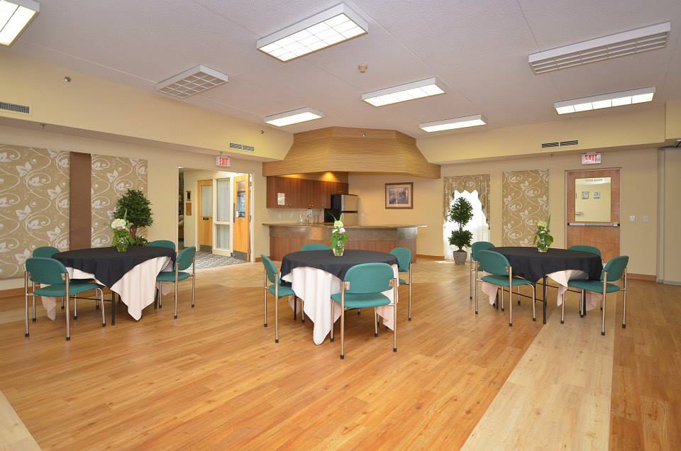 Lord Dufferin Centre Retirement Residence | 32 First St, Orangeville, ON L9W 2E1, Canada | Phone: (519) 941-8433