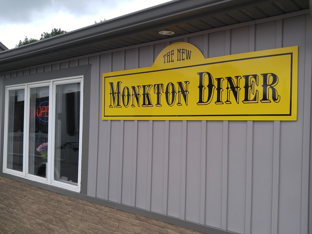 Monkton Diner | 82 Maddison St W, Monkton, ON N0K 1P0, Canada | Phone: (519) 347-9999