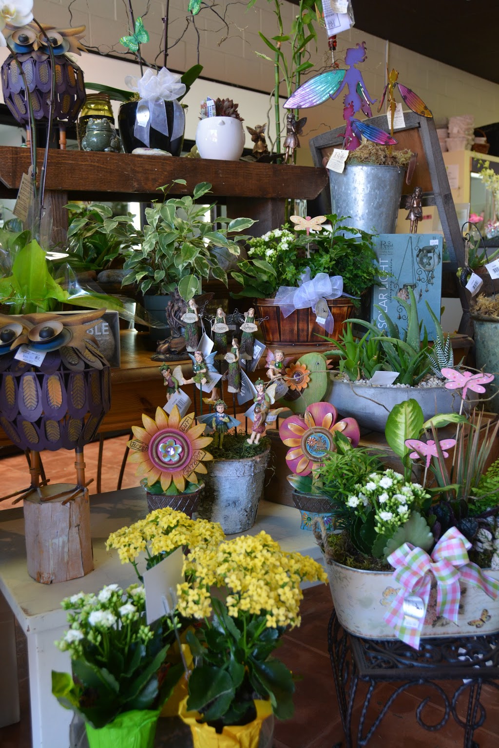 The Flower Shop in the Village | 5050 48 Ave, Delta, BC V4K 1V8, Canada | Phone: (604) 946-8018