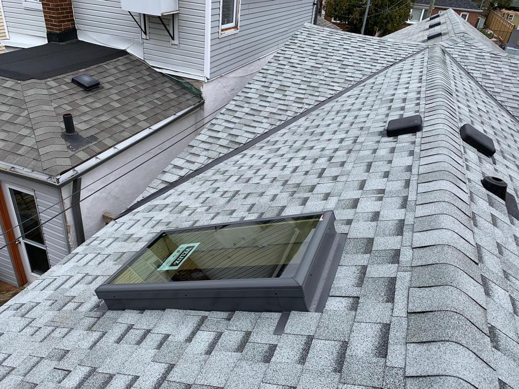 Valadao Roofing .Shingles and flat roof . | 324 Lauder Ave, Toronto, ON M6E 3H6, Canada | Phone: (647) 770-7635