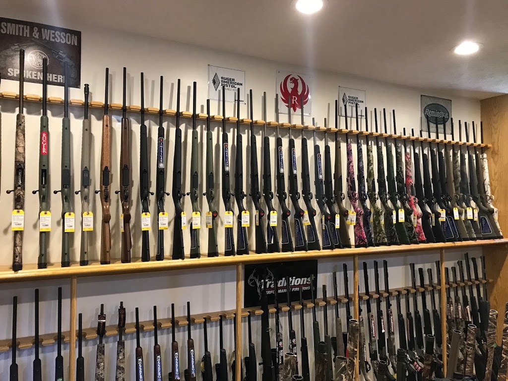 M & R Guns & Ammo | 61 Gore Rd, Highgate Center, VT 05459, USA | Phone: (802) 868-4288