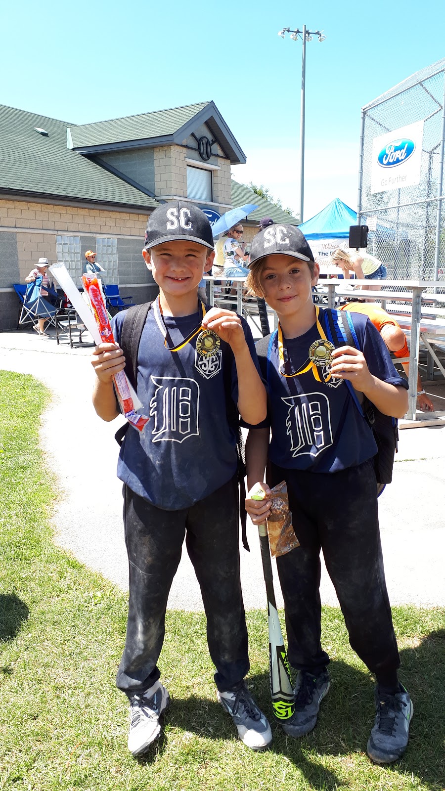 Oakville Little League | 425 Cornwall Rd, Oakville, ON L6J 7S8, Canada | Phone: (905) 827-1831