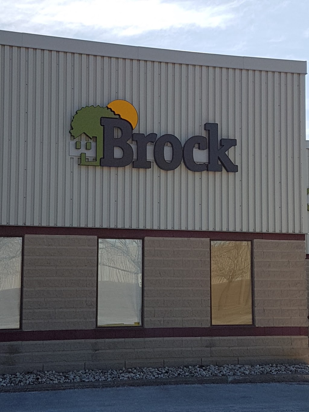 Brock Doors and Windows Ltd. | 1751 Wentworth St Unit 4-6, Whitby, ON L1N 8M2, Canada | Phone: (905) 720-3610