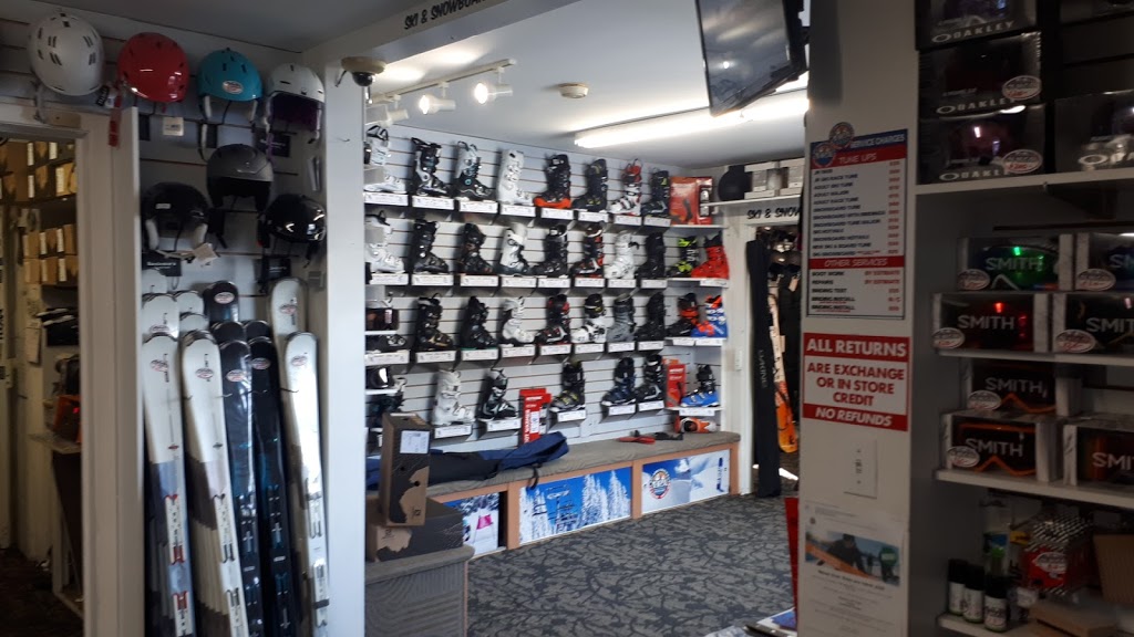 Senecal Ski & Snowboard Shop | 16700 Yonge St, Newmarket, ON L3X 3A1, Canada | Phone: (905) 853-6690