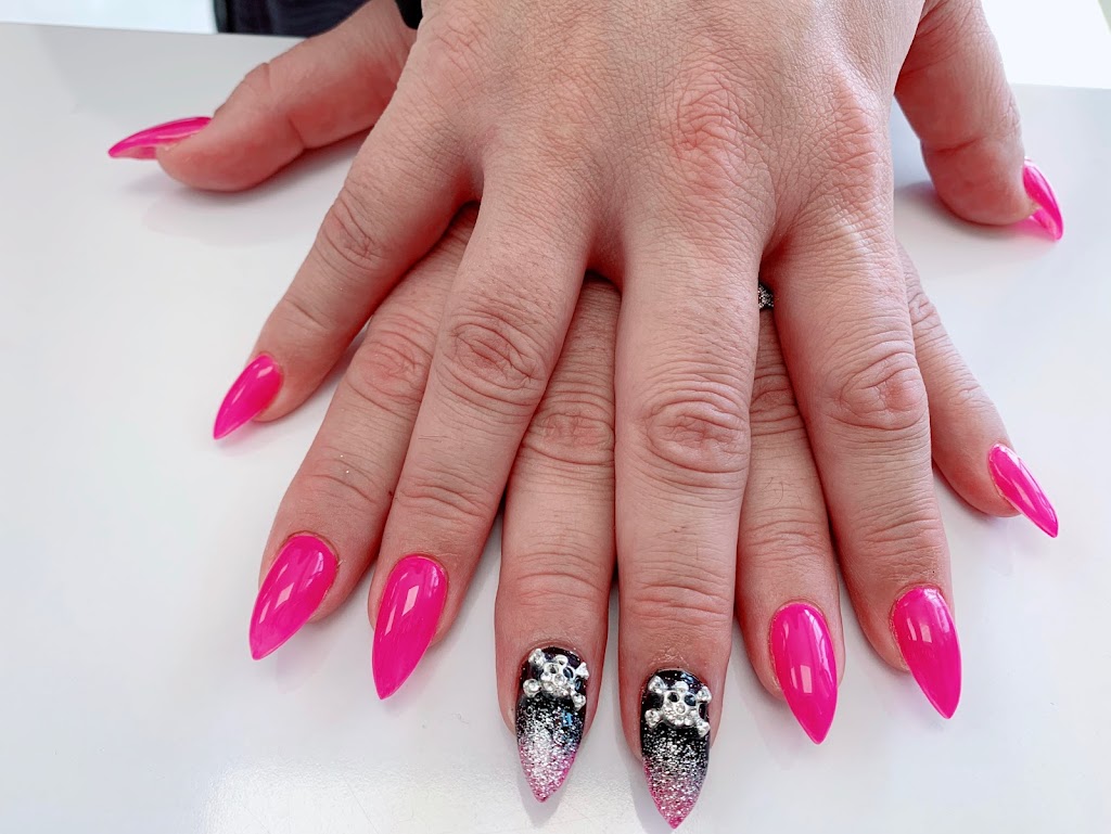 Q-Nails | 1878 McCallum Rd, Abbotsford, BC V2S 0H9, Canada | Phone: (604) 744-3355