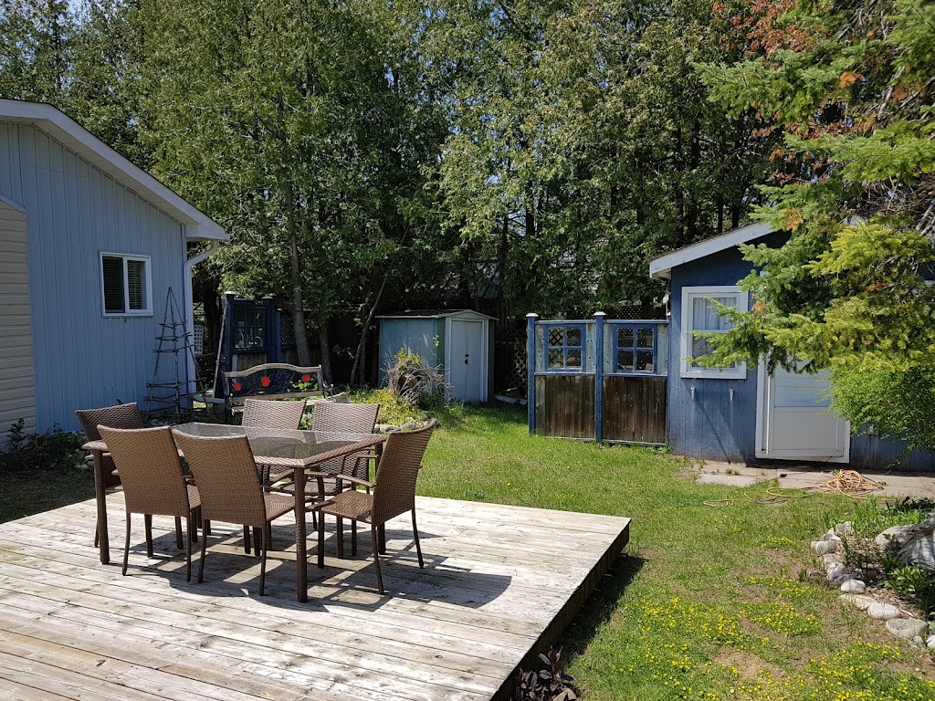 Fallbrook Cottage | 125 Huron St S, Southampton, ON N0H 2L0, Canada | Phone: (519) 832-2444