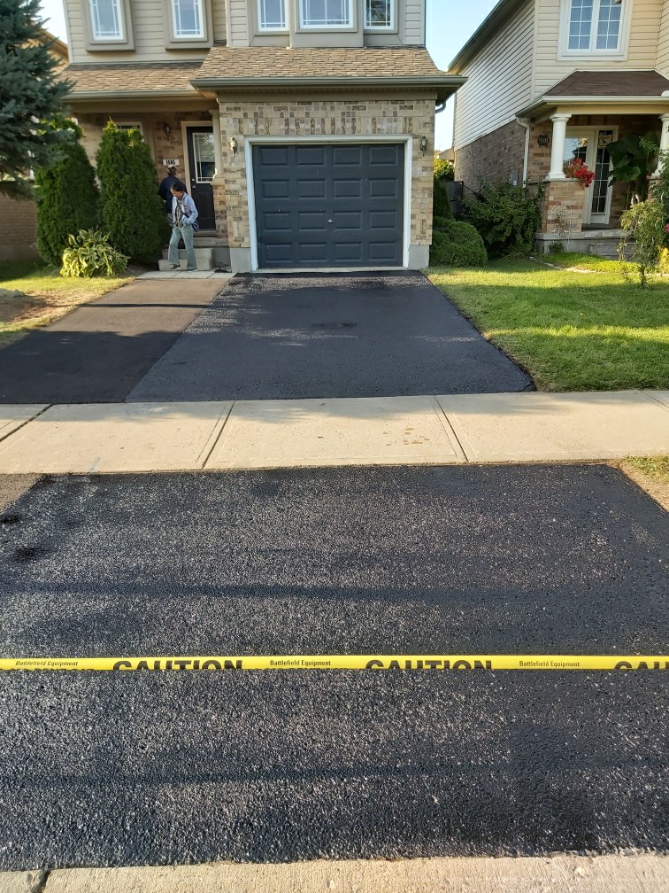 Black Diamond Asphalt | 146 McMillan St, London, ON N5W 6C6, Canada | Phone: (519) 472-3177