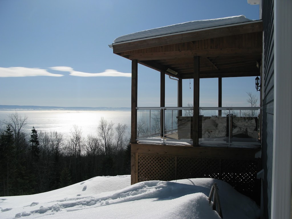 Chalet Ski Nature | 133 Chem. Josaphat, Petite-Rivière-Saint-François, QC G0A 2L0, Canada | Phone: (514) 825-3777