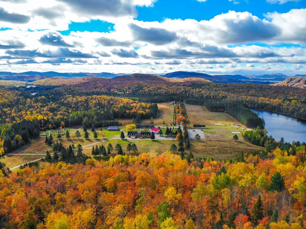 Domaine Saint-Bernard | 539 Chemin St Bernard, Mont-Tremblant, QC J8E 1T4, Canada | Phone: (819) 425-3588