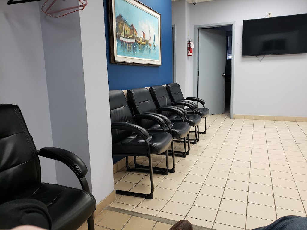 Dr. DOrio Eye Care Clinic | 1655 Dufferin St Main Floor, Toronto, ON M6H 3L9, Canada | Phone: (416) 656-2020