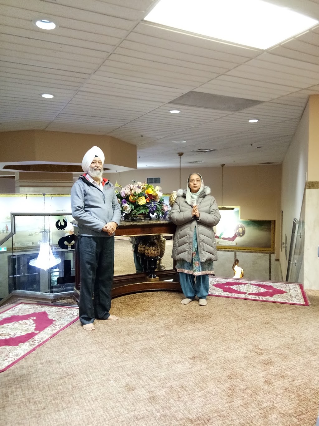 Gurdwara Nanak Niwas | 8600 No 5 Rd, Richmond, BC V6Y 2V4, Canada | Phone: (604) 274-7479