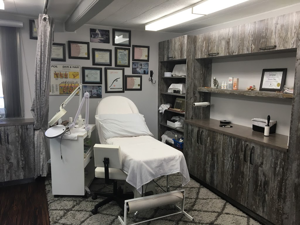 Salon Elite | 113a Boulevard Saint-Elzéar O, Laval, QC H7M 1E7, Canada | Phone: (450) 669-2378