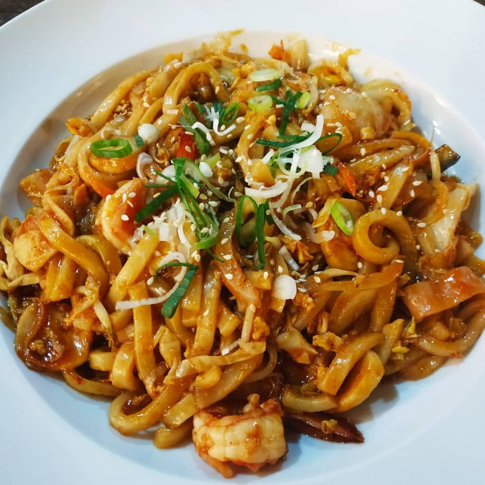 Hajime Udon | 270 Dupont St, Toronto, ON M5R 1V7, Canada | Phone: (416) 792-7790