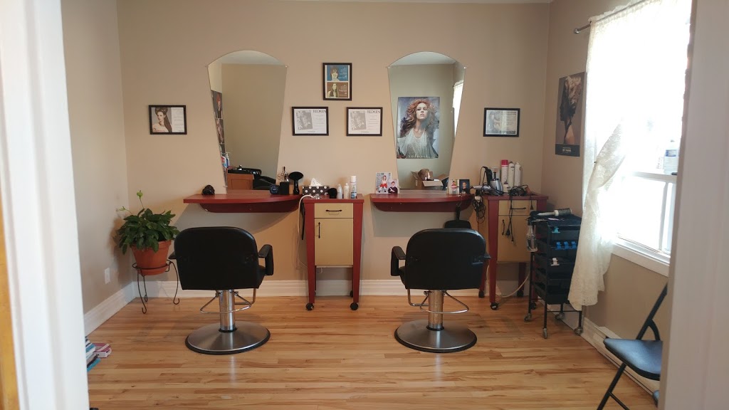 Salon coiffure Granada | 450 123 rue, Shawinigan, QC G9N 8L7, Canada | Phone: (819) 537-0636