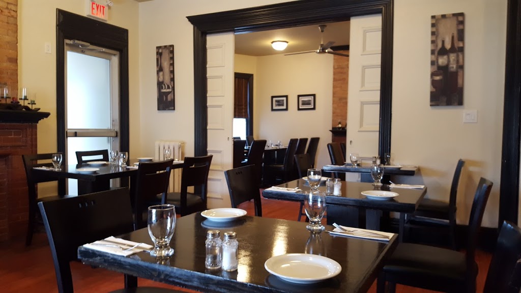 Cibo Restaurant Grimsby | 16 Ontario St, Grimsby, ON L3M 3H1, Canada | Phone: (905) 309-5858