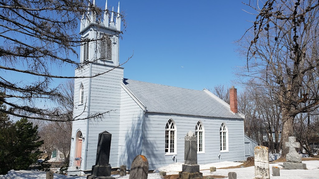 Église Anglicane St-Bartholomew | 15 Rue du Domaine, Rivière-du-Loup, QC G5R 2P8, Canada | Phone: (418) 692-3898