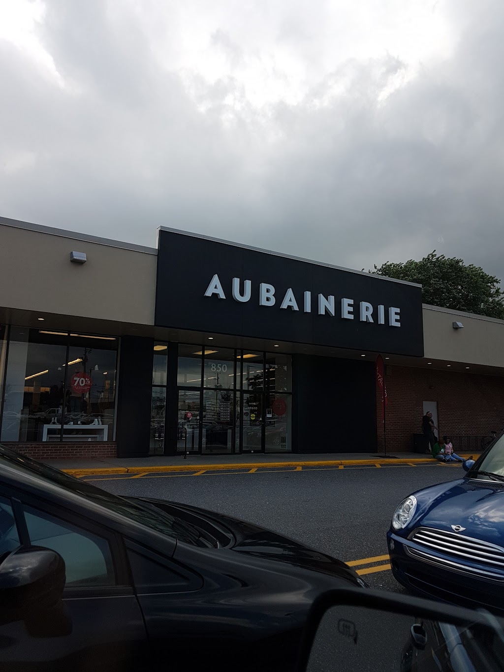 Aubainerie | 40 Rue Évangéline, Granby, QC J2G 8K1, Canada | Phone: (450) 956-1039