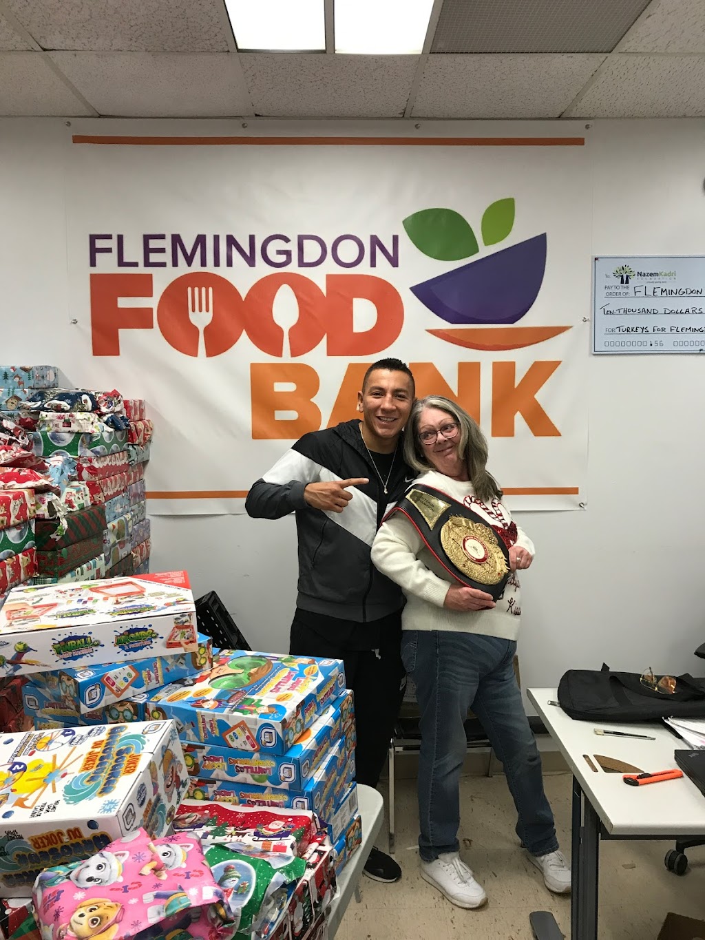 Flemingdon Food Bank | 10 Gateway Blvd, North York, ON M3C 3A1, Canada | Phone: (416) 422-4322