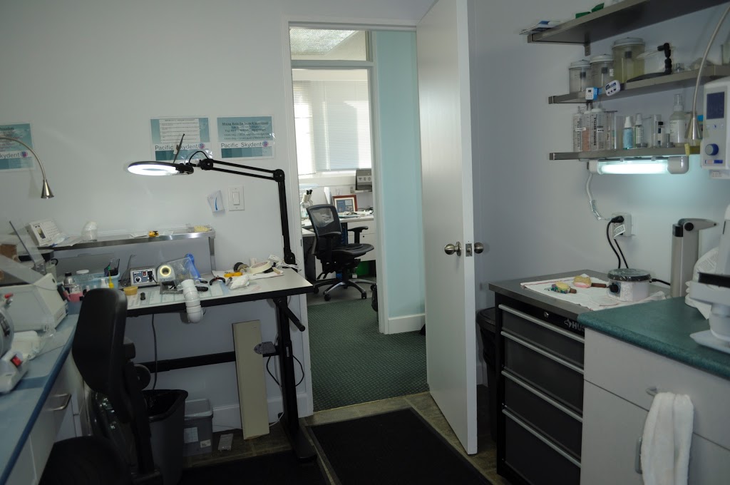 Pacific Skydent Dental Lab Ltd | 702-625 5th Ave, New Westminster, BC V3M 1X4, Canada | Phone: (604) 549-9922